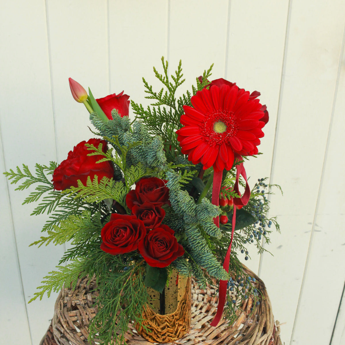 Modern Mercury Gold Arrangement